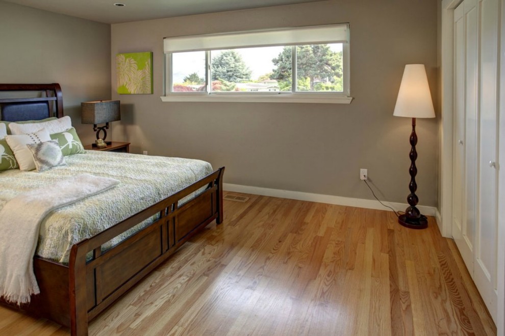 Example of a 1960s bedroom design in Seattle