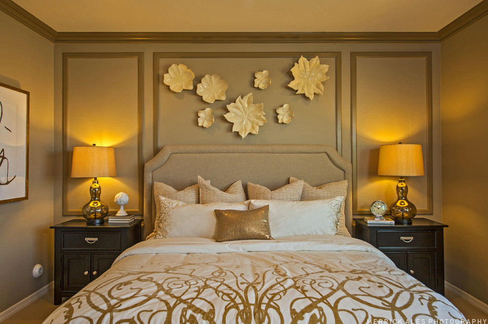 Inspiration for a timeless bedroom remodel in Phoenix