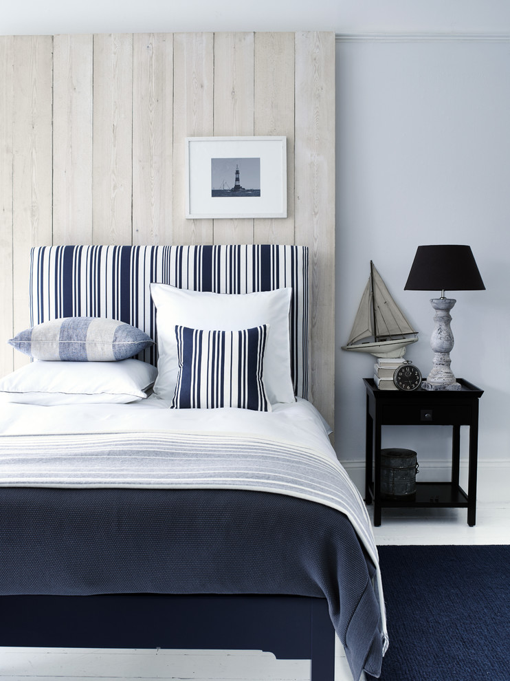 Источник вдохновения для домашнего уюта: спальня среднего размера в скандинавском стиле с белым полом