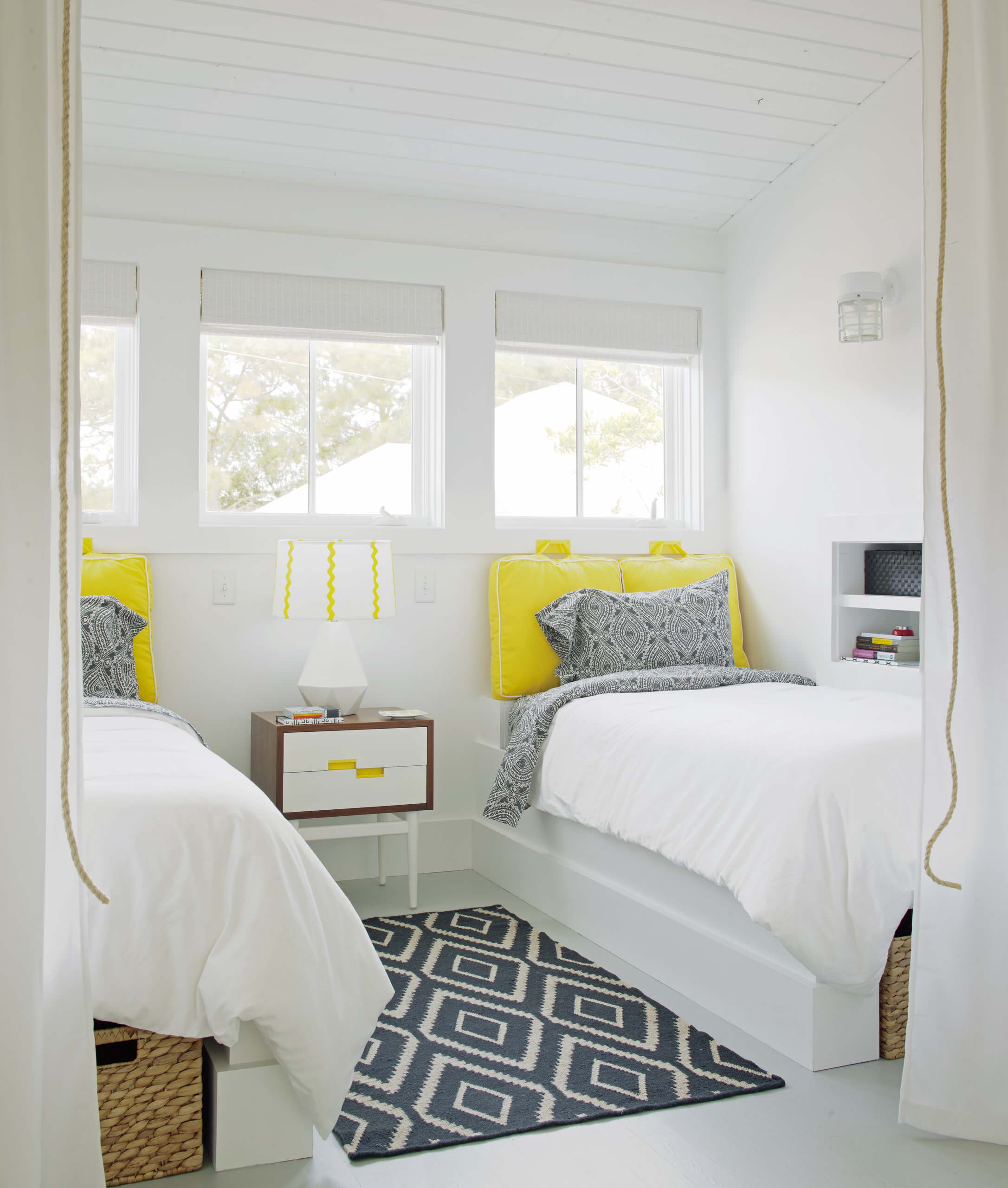 Small Dormer Bedroom Ideas And Photos Houzz