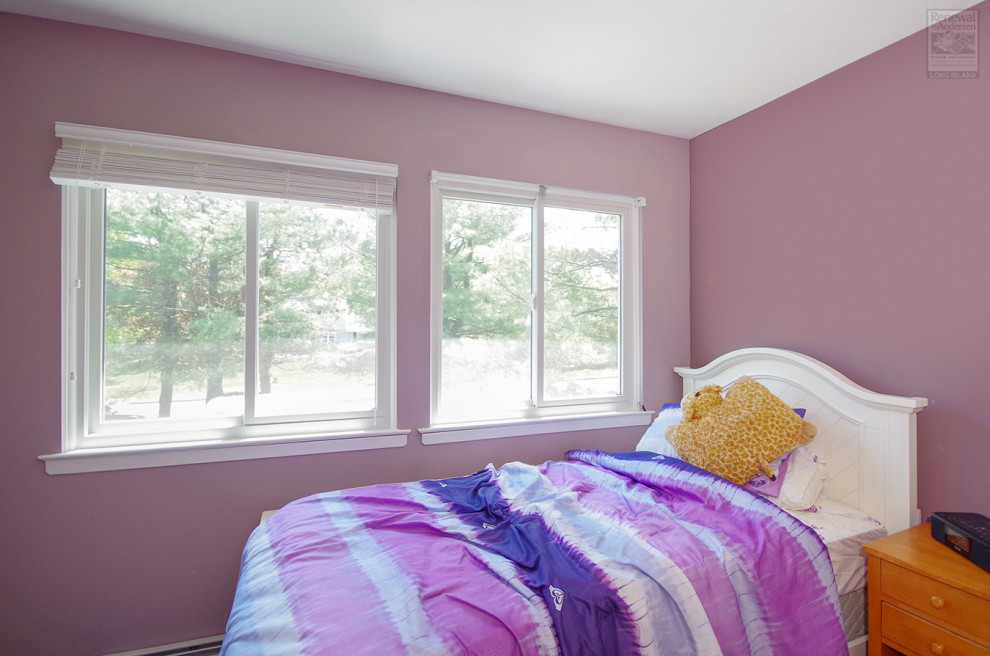Idee per una camera da letto di medie dimensioni con pareti rosa, moquette, nessun camino e pavimento rosa