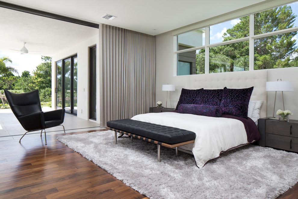 Bedroom - large modern bedroom idea in Orlando