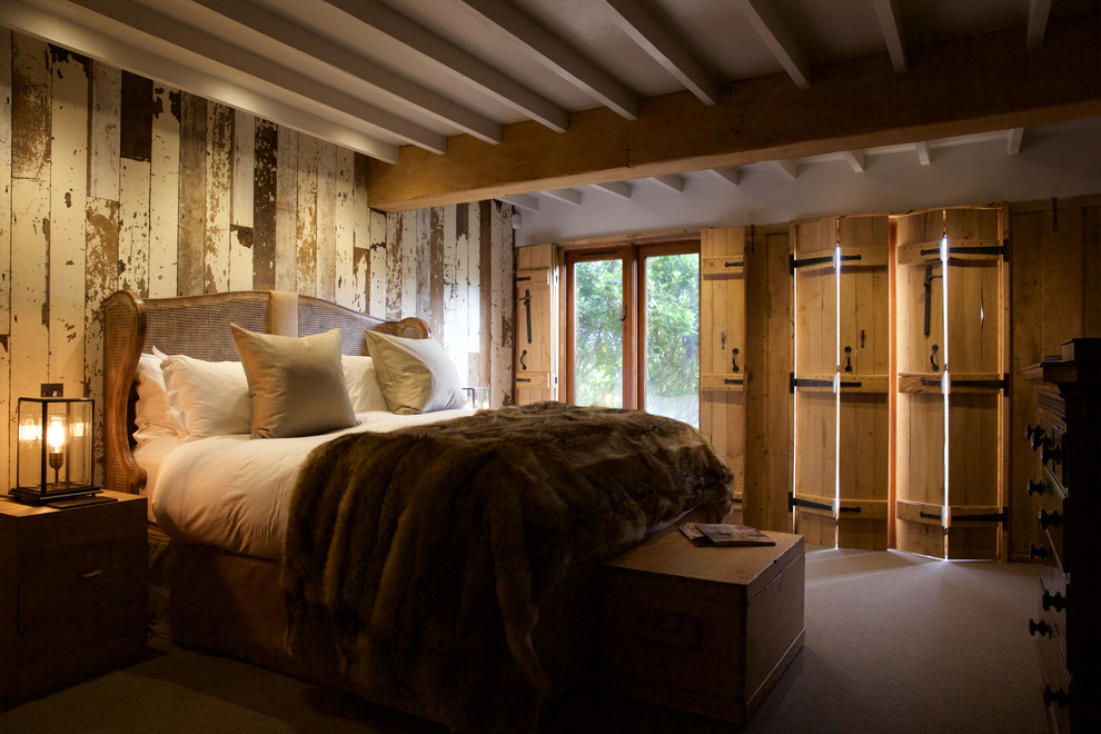 This is an example of a rustic bedroom in London.