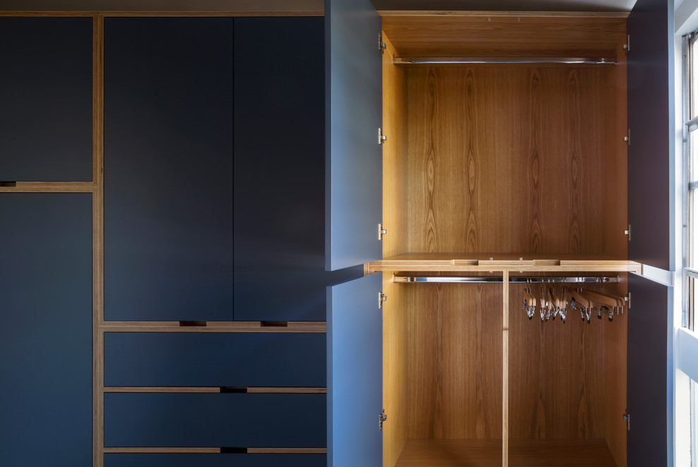 Span House in Blackheath Contemporary Bedroom London by