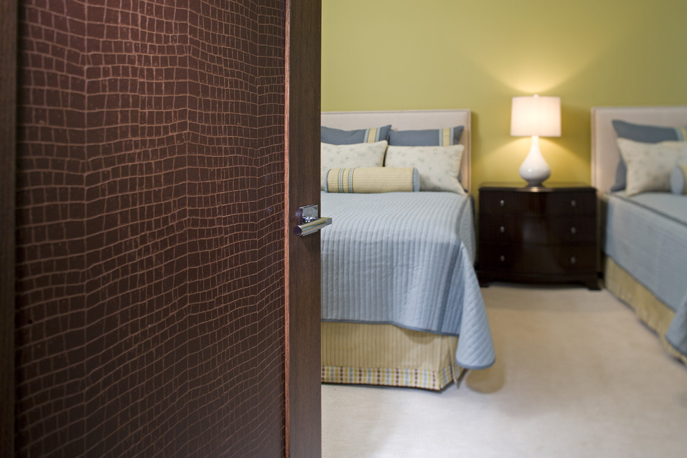 Bedroom - contemporary bedroom idea in Minneapolis