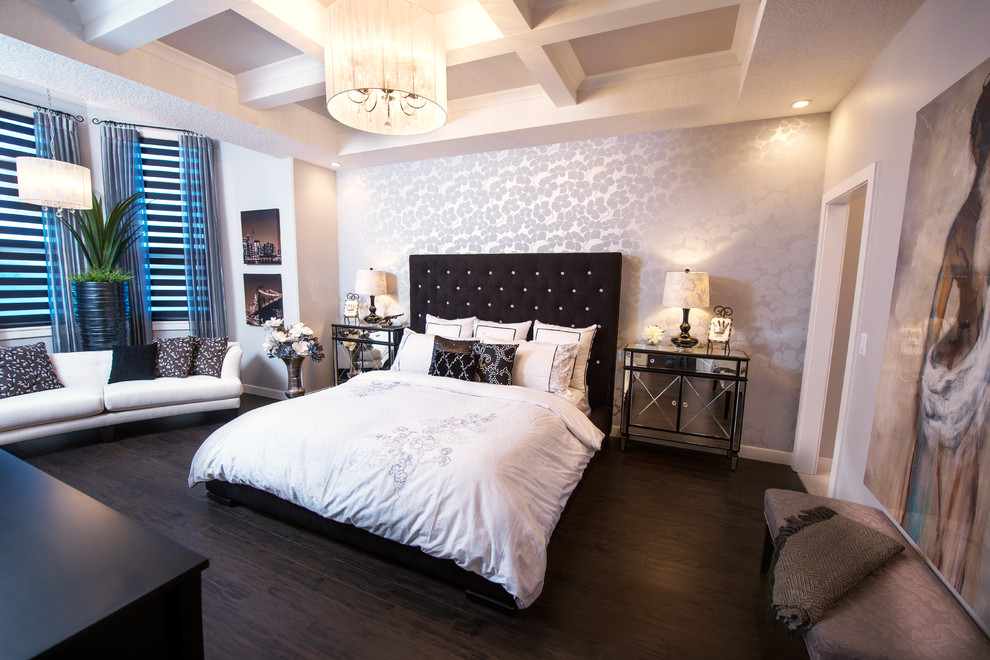 Bedroom - contemporary bedroom idea in Edmonton
