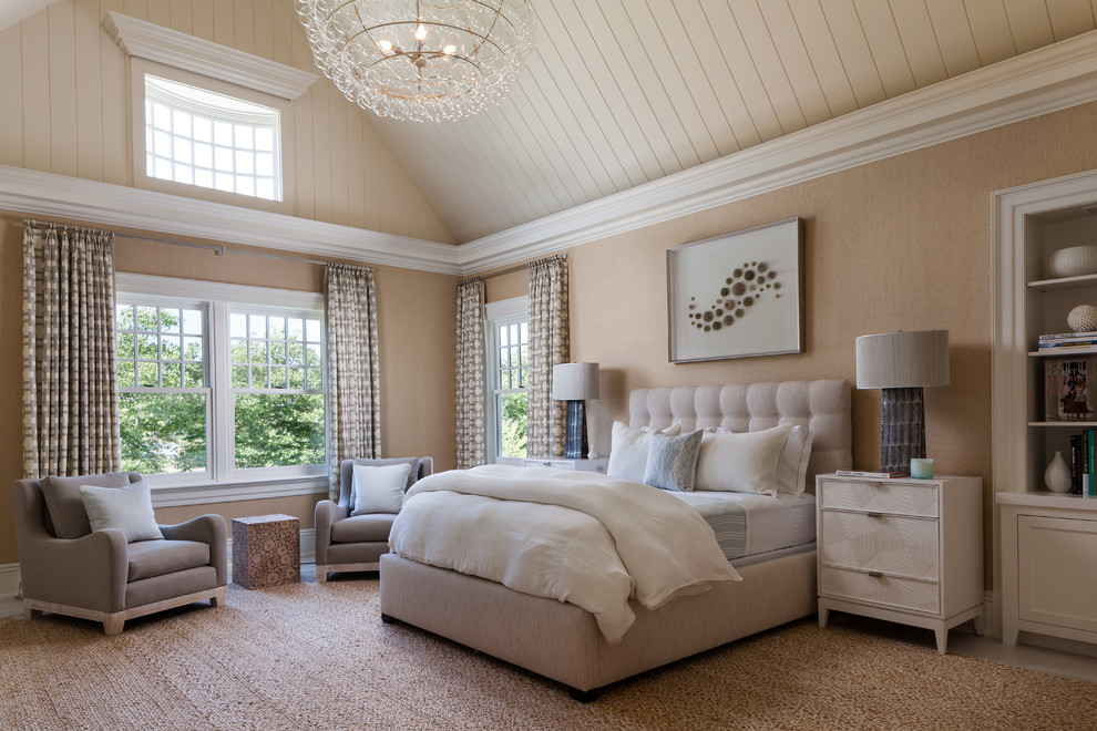 Inspiration for a transitional master bedroom remodel in New York with beige walls