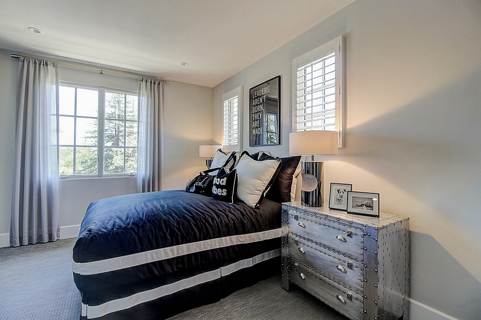 Inspiration for a mid-sized guest bedroom remodel in San Francisco with gray walls