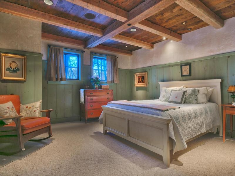 Immagine di una camera da letto stile rurale