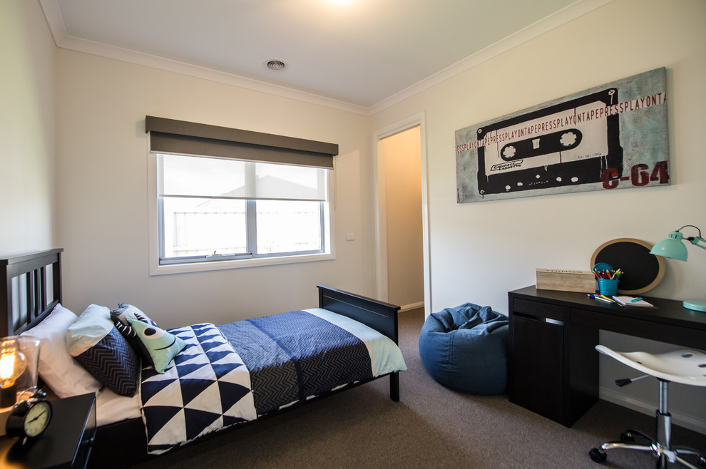 Kleines Modernes Gästezimmer ohne Kamin mit weißer Wandfarbe und Teppichboden in Melbourne