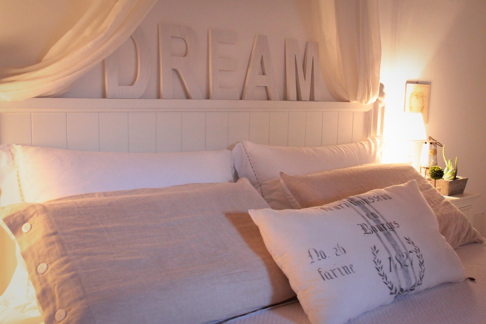 ボローニャにあるエクレクティックスタイルのおしゃれな寝室