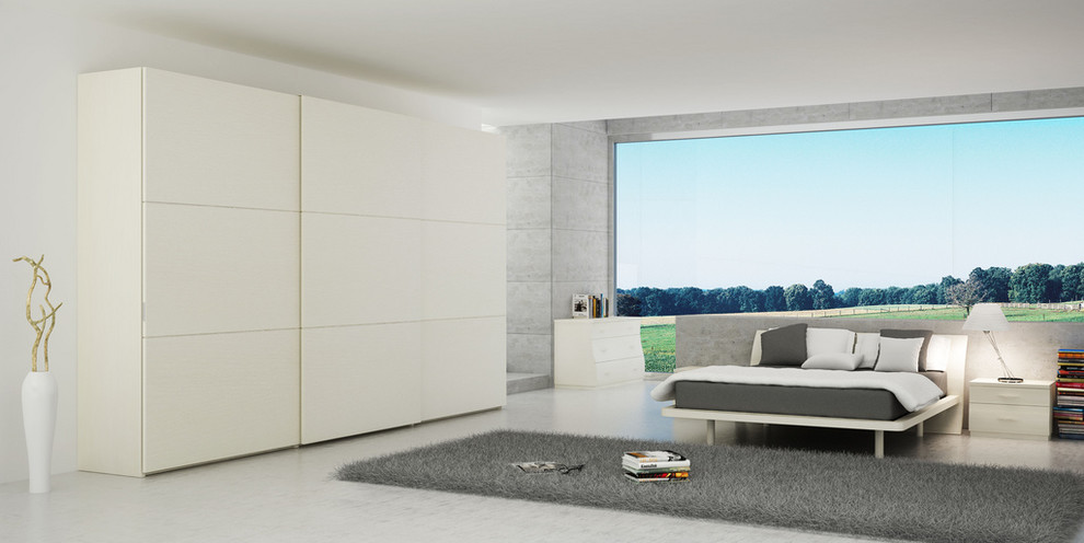Großes Modernes Gästezimmer ohne Kamin mit weißer Wandfarbe und Marmorboden in Toronto