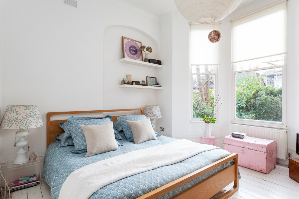Bedroom - eclectic bedroom idea in London