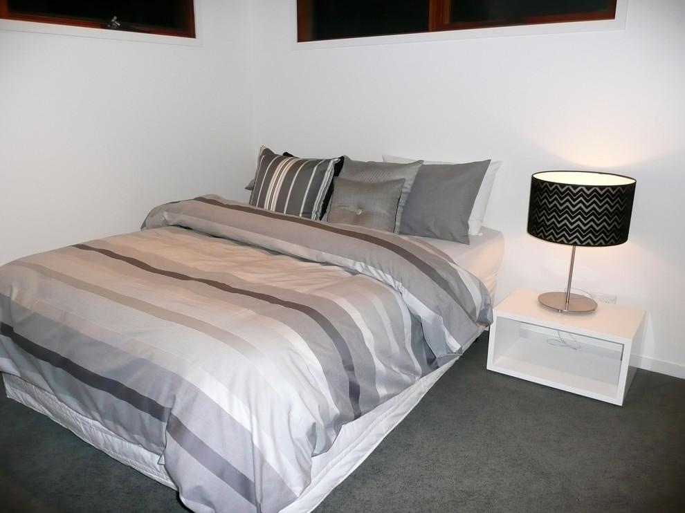 Minimalist bedroom photo in Melbourne
