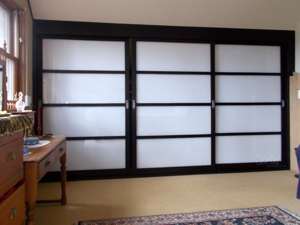 Imagen de dormitorio principal de estilo zen