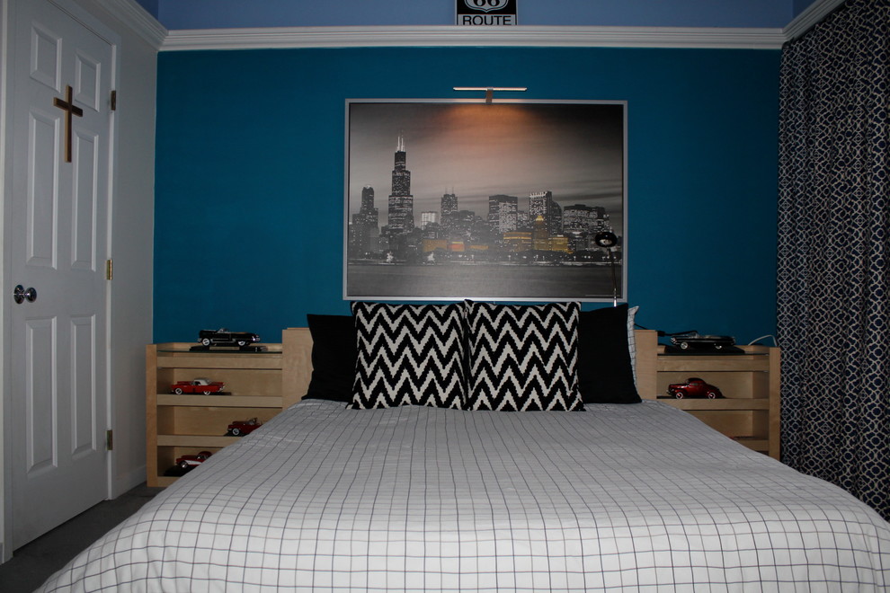 Minimalist bedroom photo in Grand Rapids