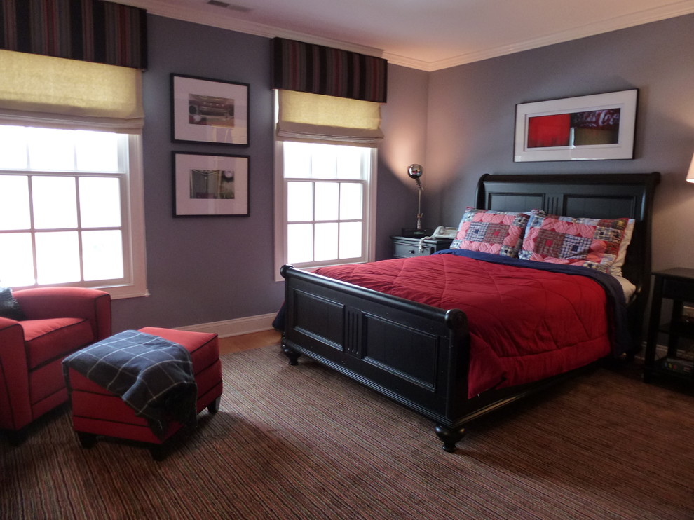 Photo of a classic bedroom in Bridgeport.