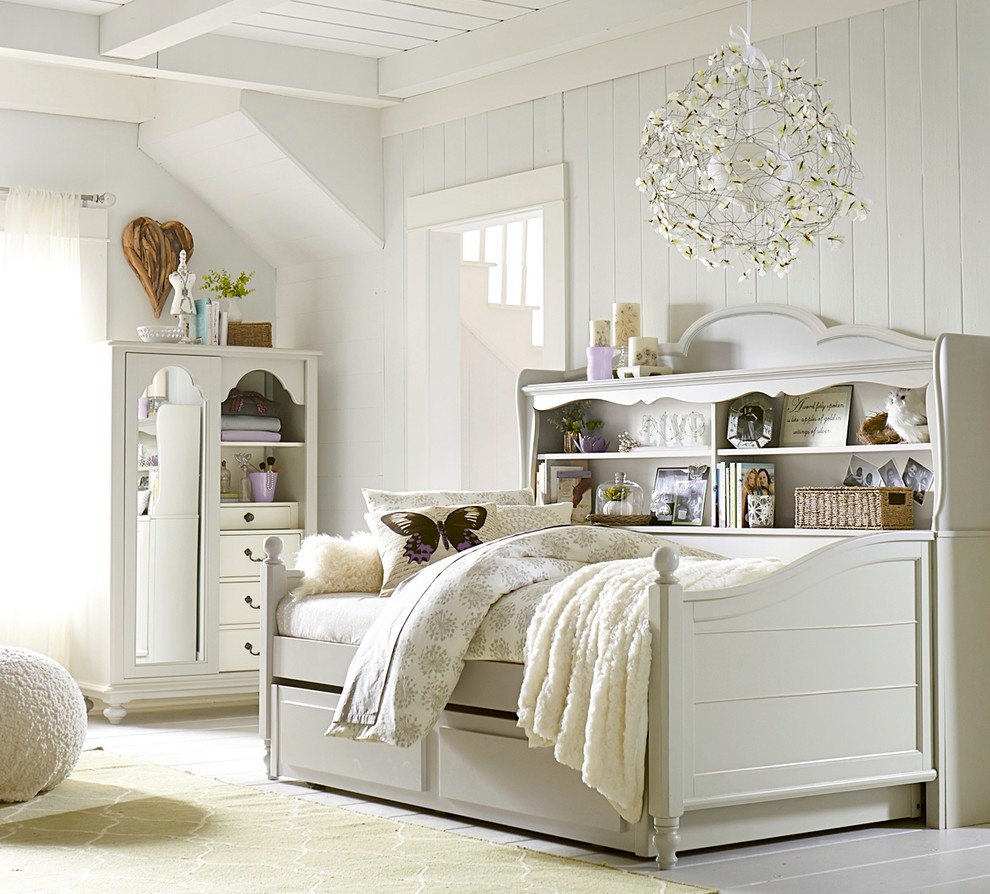 Inspiration for a timeless bedroom remodel in Minneapolis