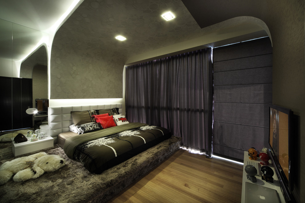 Bedroom - modern bedroom idea in Singapore