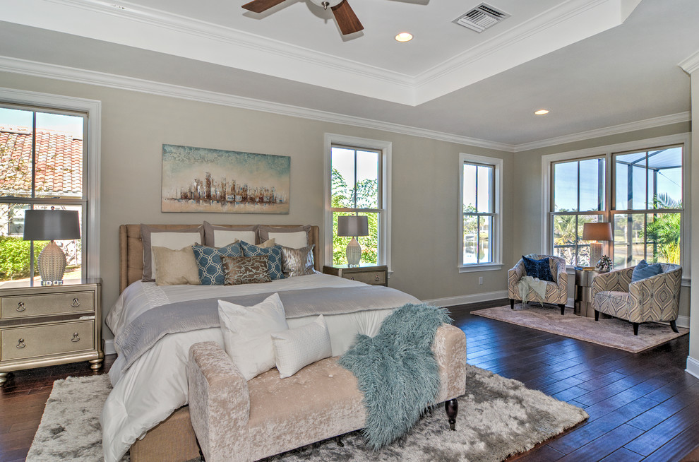 Island style bedroom photo in Tampa