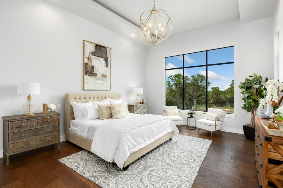 Bedroom - farmhouse bedroom idea in Austin