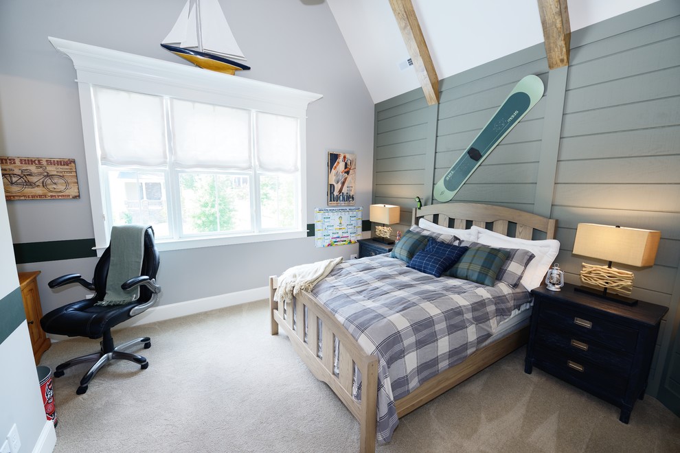 Diseño de habitación de invitados de estilo de casa de campo de tamaño medio sin chimenea con paredes grises, moqueta y suelo gris