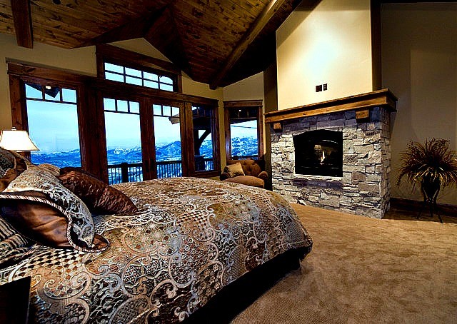 Immagine di una camera da letto american style