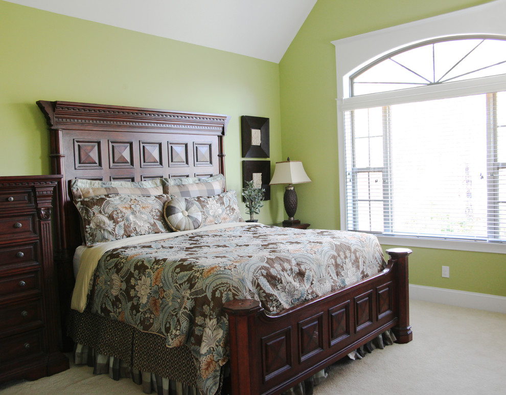 Design ideas for a classic bedroom in Charlotte.
