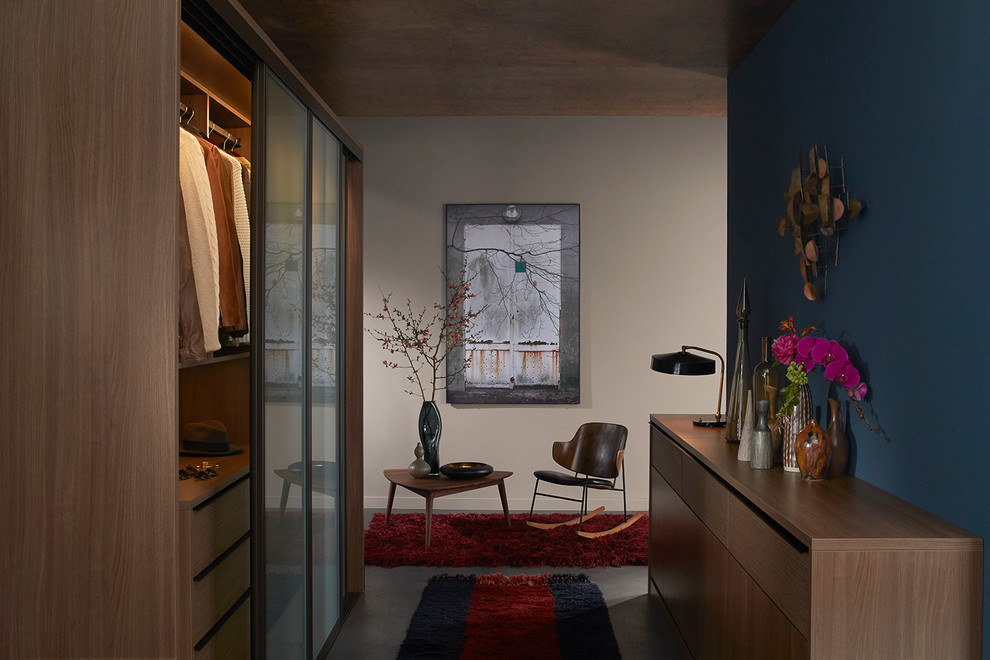 Photo of a small midcentury master bedroom in New York.