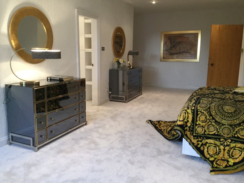 The WOW FACTOR In WHITECRAIGS Two Bedrooms Modern Bedroom