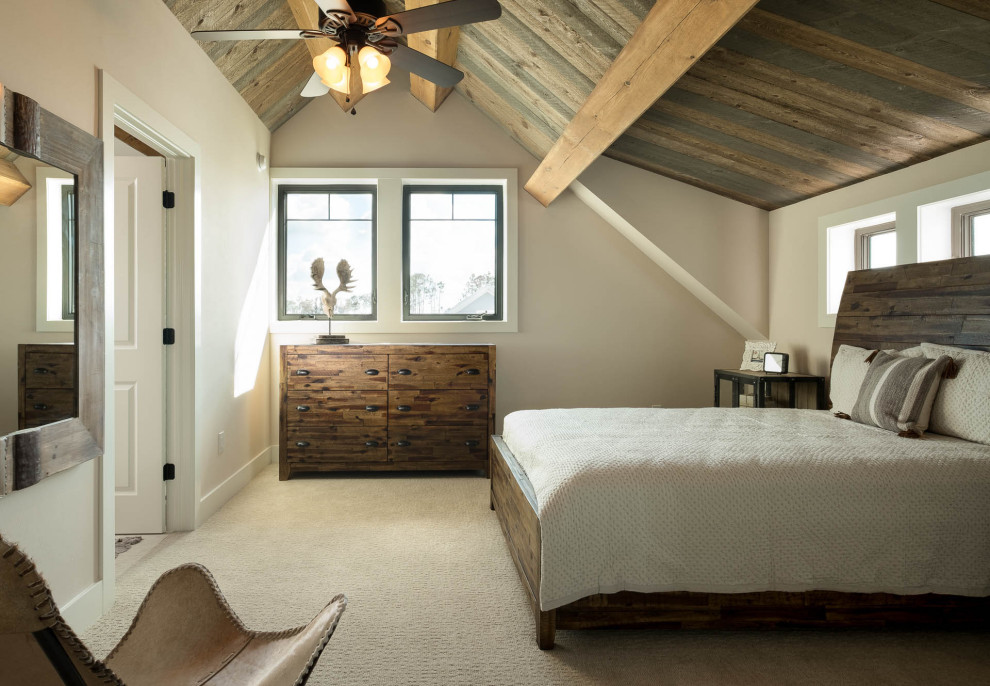 Стильный дизайн: гостевая спальня среднего размера, (комната для гостей) в современном стиле с бежевыми стенами, ковровым покрытием и бежевым полом - последний тренд