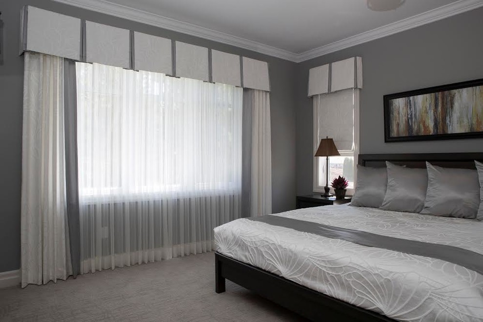 Design ideas for a medium sized traditional master bedroom in Toronto with grey walls, carpet, no fireplace and grey floors.