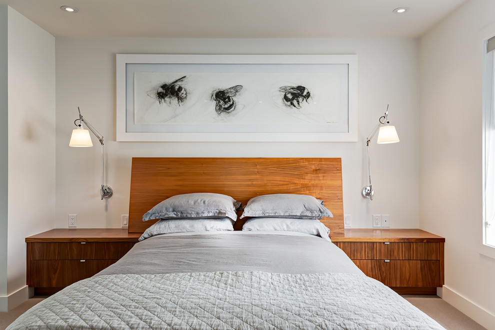 Inspiration for a contemporary bedroom in Calgary.