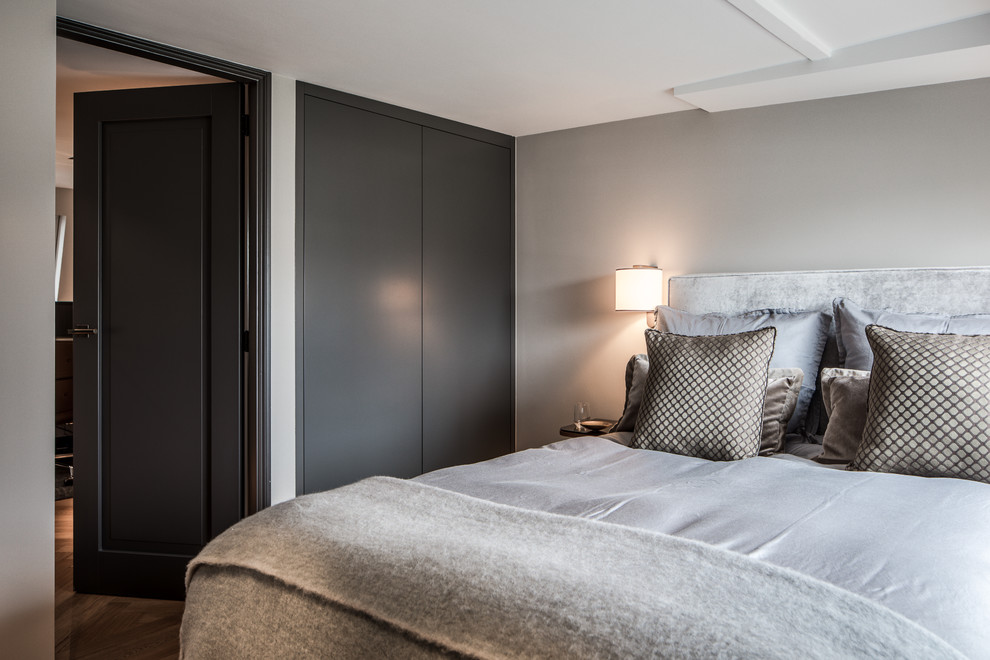 TownHouse Bedroom Amsterdam by Caren Pardovitch Interior Design