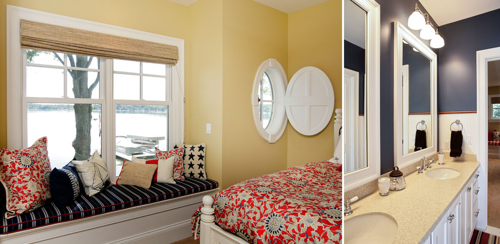Imagen de habitación de invitados clásica grande con paredes amarillas, moqueta y suelo beige