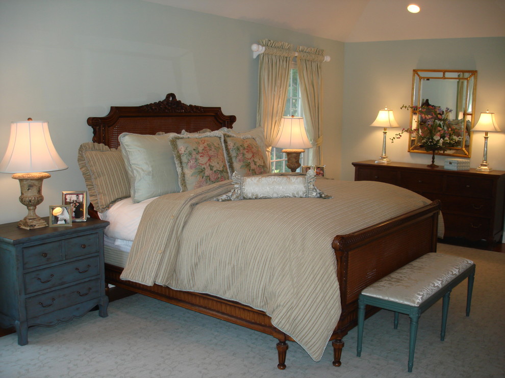 Bedroom - mid-sized farmhouse master carpeted bedroom idea in Las Vegas with blue walls