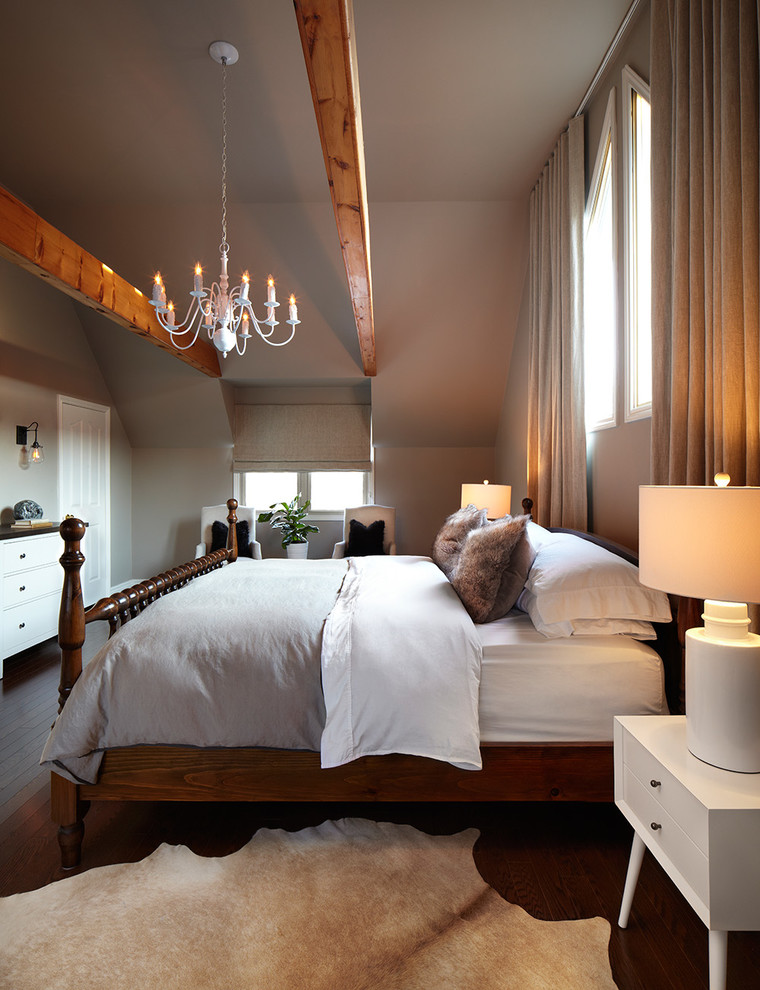ダラスにあるトランジショナルスタイルのおしゃれな寝室 (グレーの壁、グレーとクリーム色)