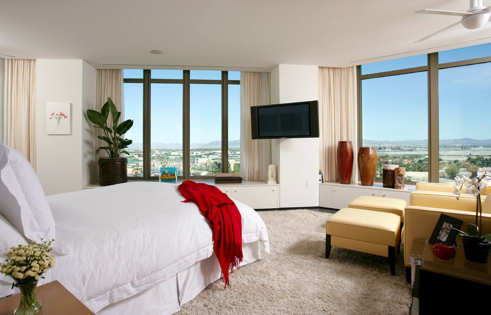 Inspiration for a transitional bedroom remodel in Las Vegas with white walls
