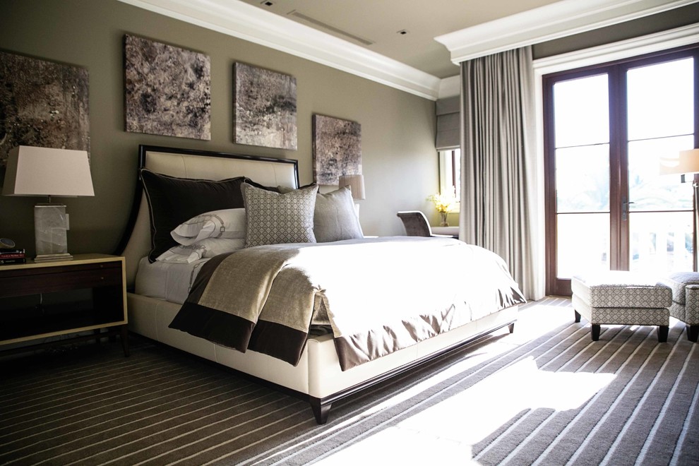 Inspiration for a timeless bedroom remodel in Orlando