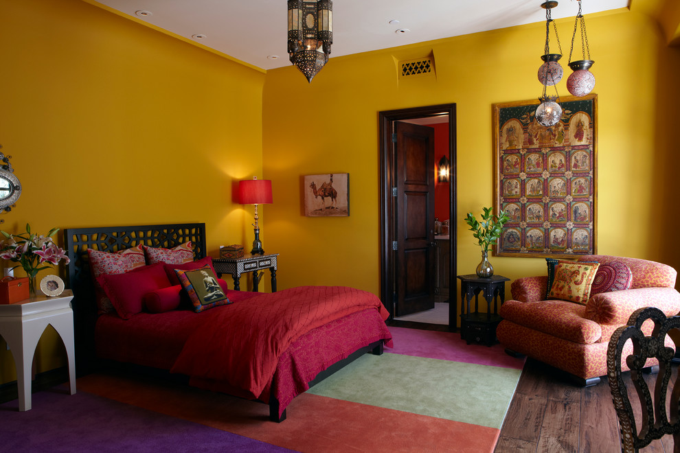 フェニックスにある地中海スタイルのおしゃれな寝室