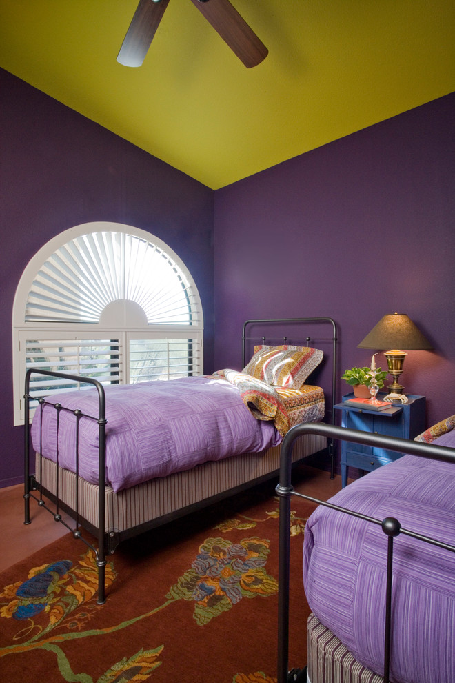 フェニックスにあるエクレクティックスタイルのおしゃれな寝室のレイアウト