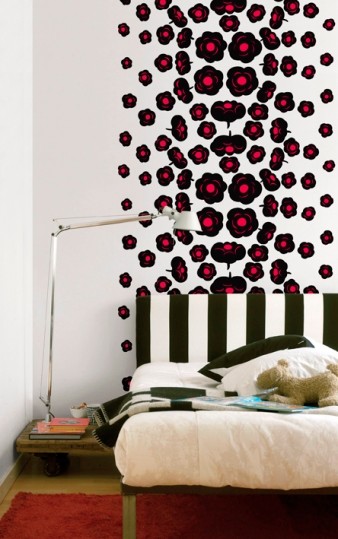 Idee per una camera da letto moderna con pareti rosse