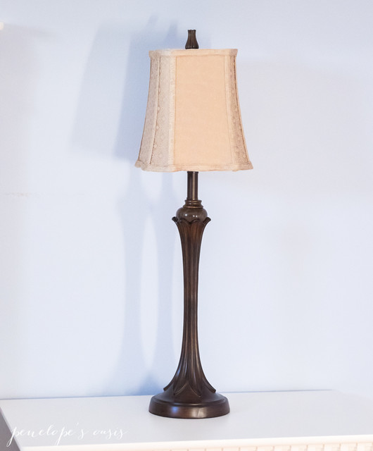 Tuscan Bronze Bedside Table Lamp Classique Chic Chambre New York