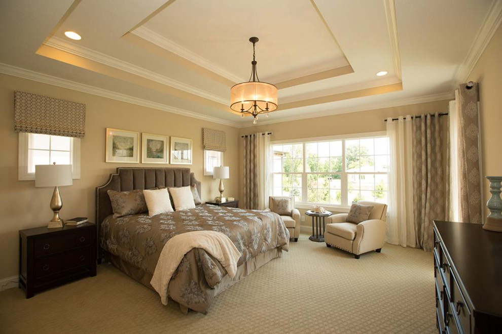 Design ideas for a contemporary bedroom in Columbus.