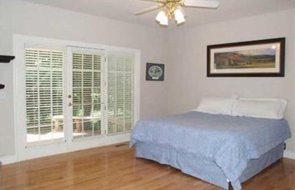 This is an example of a traditional bedroom in Columbus.
