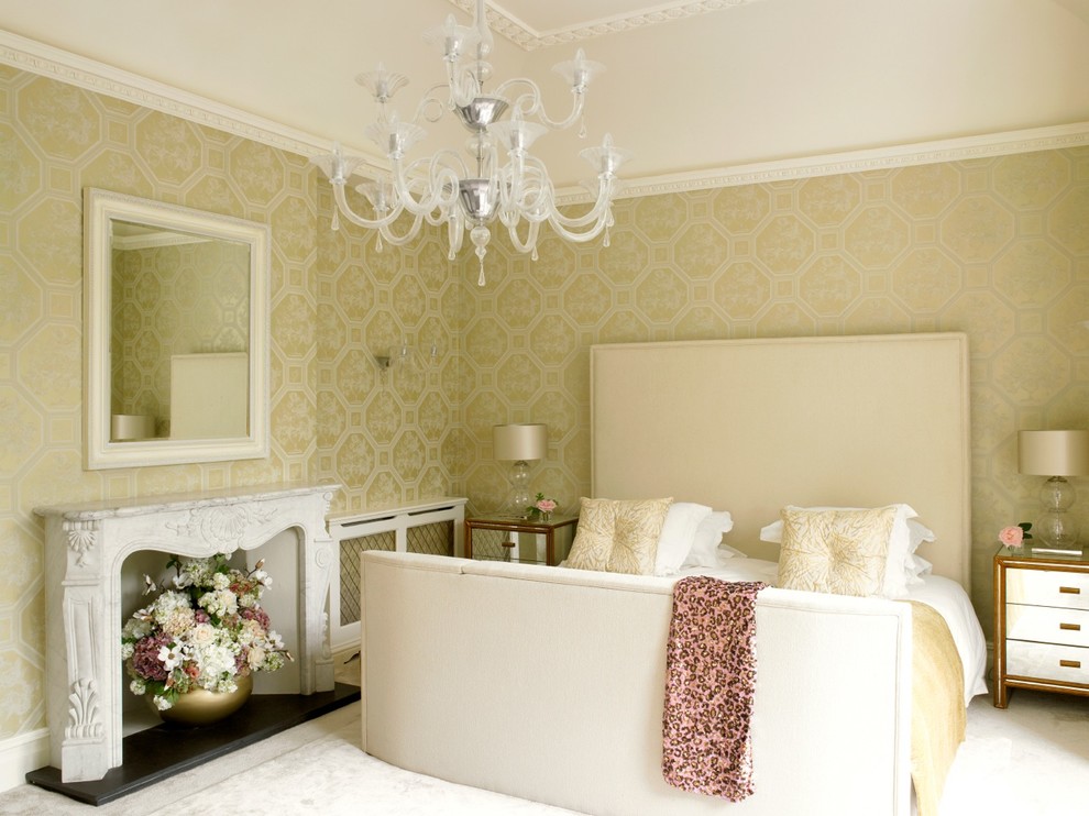 ロンドンにあるトラディショナルスタイルのおしゃれな主寝室