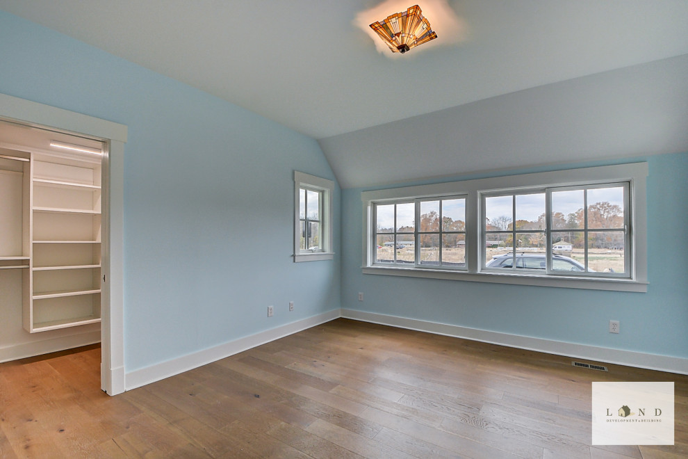 Two story classic cottage at Inglenook of Zionsville Craftsman