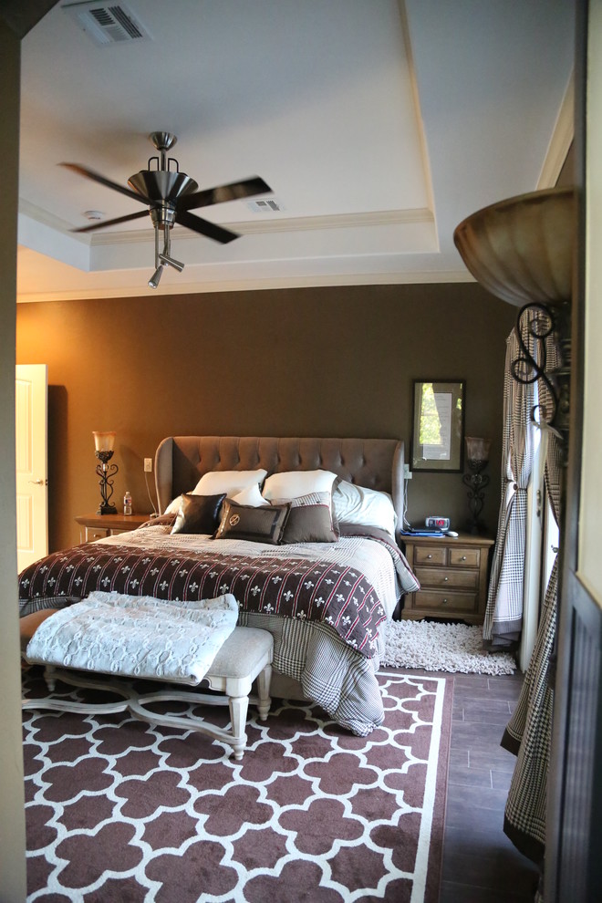 Trendy bedroom photo in Oklahoma City