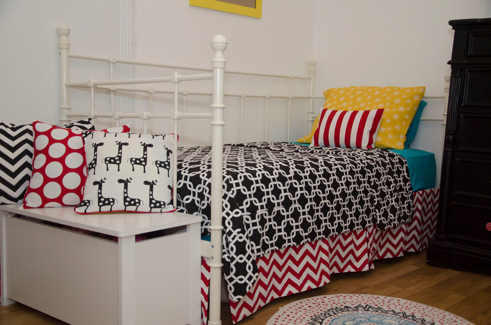 Unisex Bedroom Contemporary Bedroom Newark by Morel Interiors