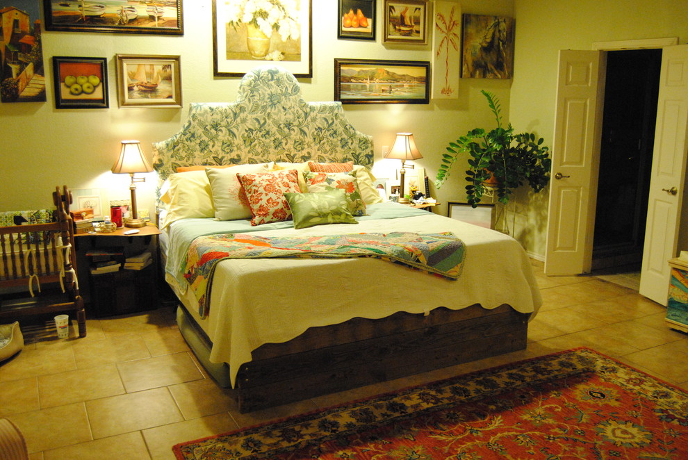 Bedroom - eclectic bedroom idea in Dallas
